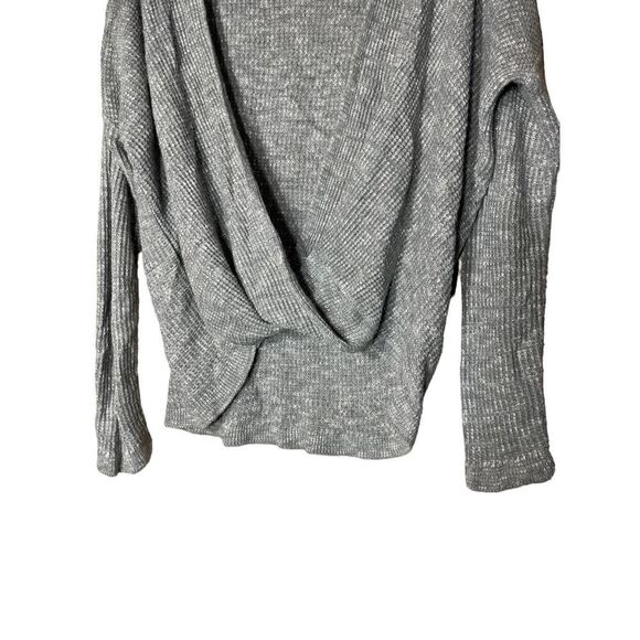 Express Women’s Deep Cut Gray Long Sleeve Top Size XS - Picture 3 of 8